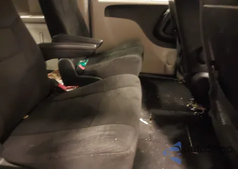 2013 Dodge Grand Caravan Sxt z USA, uszkodzony, nr VIN 2C4RDGCG2DR590954